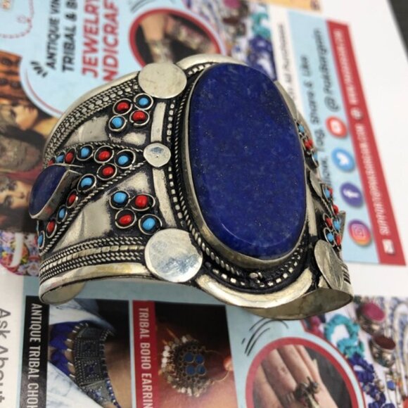 Jewelry - single Handmade Lapis Lazuli Stone Bracelet With Turquoise and Red Beads, Silver